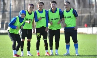 Футболшы әйелдер Түркиядағы жарысқа қатысады