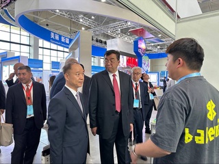 В Ташкенте стартовала выставка Синьцзянских товаров КНР