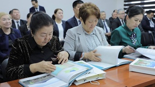 Суд уйымлары тарийхы ҳаққында дәслепки китап баспадан шықты