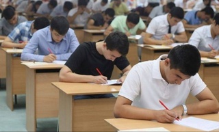 Сегодня стартуют вступительные экзамены в академические лицеи