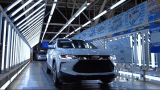 «UzAuto Motors» показала первые собранные в Узбекистане кроссоверы «Chevrolet Tracker» нового поколения