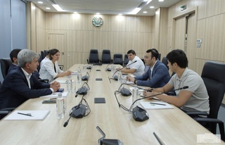 Muqobil energiya manbalari sohasidagi hamkorlik istiqbollari muhokama etildi