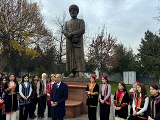 Пойтахтимизда Қорақалпоғистон Республикасининг «Давлат тили ҳақида»ги қонуни қабул қилинганлигининг 35 йиллик байрам тадбири бўлиб ўтди