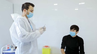 Вакцина от COVID-19: от разработки до применения