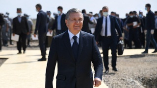 Давлатимиз раҳбари мирзаободликлар билан учрашди