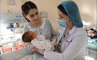 Самарканд стал лидером по количеству новорожденных в первый день 2022 года