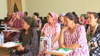 Қоракўлликлик хотин-қизлар учун семинар ўтказилди