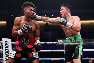 Bektemir Meliqoʻziyev professional boksda navbatdagi gʻalabaga erishdi