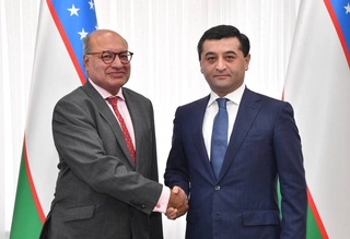 Глава МИД встретился с советником Президента Узбекистана