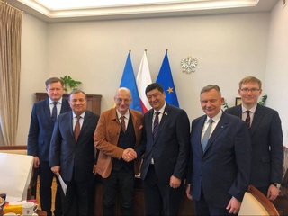 Укрепляются узбекско-польские межпарламентские связи
