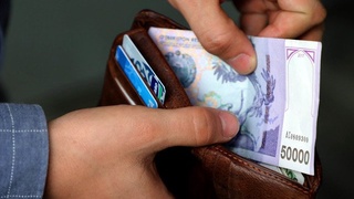 Приток денежных средств в кассы банков в июне увеличился на 85%