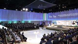 Шавкат Мирзиёев Uzbekistan GTL мажмуасининг очилиш маросимида иштирок этмоқда