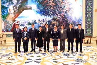 Орайлық Азия мәмлекетлери ҳәм Корея Республикасы парламентлериниң ўәкиллери Ислам цивилизациясы орайына барды