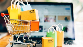 Эпоха онлайн-покупок на электронном рынке