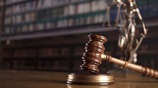 Абдуқодир Мўминовга нисбатан қўзғатилган жиноят иши бўйича суд жараёни бошланди