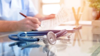 О двух вариантах течения коронавирусной инфекции