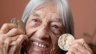 Олимпийской чемпионке Агнеш Келети из Венгрии исполнилось 100 лет