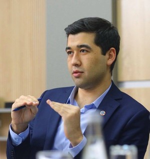 Yaxlit vertikal boshqaruv tizimi yoshlar bilan ishlashning yangi davrini boshlab beradi