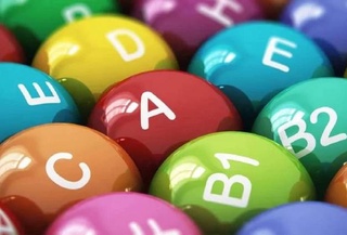 Бесполезные пилюли: ученые заявили, что прием витаминов не продлевает жизнь