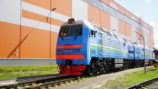 Брянский машиностроительный завод отправил в Узбекистан два магистральных грузовых тепловоза