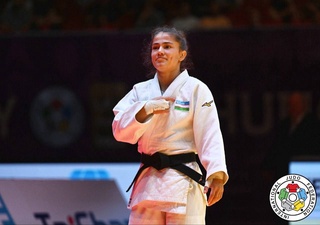 Париж-2024: Диёра Келдиёрова выиграла схватку у дзюдоистки из Японии и вышла в четвертьфинал