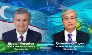 Роҳбарони Ӯзбекистон ва Қазоқистон дурнамои густариши ҳамкориҳои дуҷонибаро баррасӣ карданд