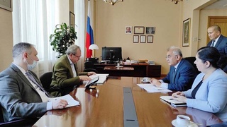 Узбекская делегация изучает ситуацию с защитой прав наших соотечественников в России