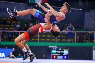 Ikki yunon-rum kurashchimiz jahon chempionati finalida!