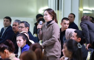 Тақыятаслы жаслардың машқалалары тыңланып, тийисли жуўапкерлерге тапсырмалар берилди