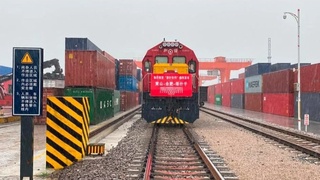 В Узбекистан с китайской базы по производству чая прибыл чайный поезд