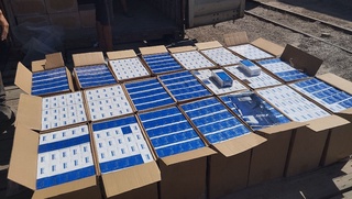 Бухорода чегарадан қора чой номи остида катта миқдорда сигарета маҳсулотлари олиб ўтилаётгани аниқланди