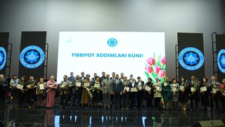 Тошкент тиббиёт академиясида “Тиббиёт ходимлари куни” нишонланди