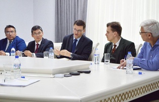 Халқаро молия корпорациясининг минтақавий экспертлари билан учрашув бўлиб ўтди