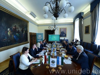 Ўзбек талабалари Дебрецен университетида ўқиши мумкин