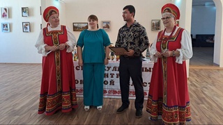 В Галерее искусств города Навои начала работу тематическая выставка «Для творчества нет преград»