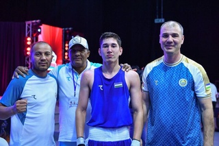 Сегодня 20 боксеров сборной Узбекистана выступят в финале ЧА