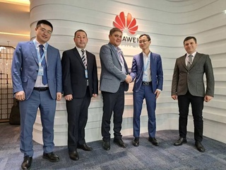 Делегация Узбекистана приняла участие во Всемирном конгрессе мобильной связи «MWC Barcelona-2023»