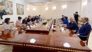 Узбекистан - Азербайджан: расширятся межпарламентские связи