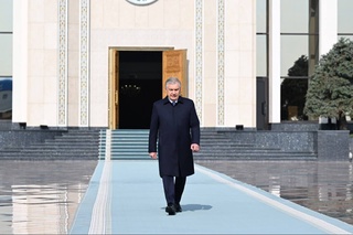 Ўзбекистон Президенти Қозоғистонга жўнаб кетди