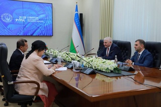 В ЦИК состоялись встречи с наблюдателями от международных организаций и зарубежных стран