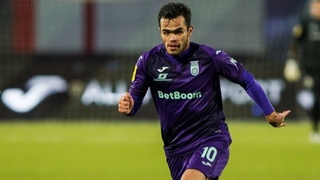 Россиядаги ўзбек футболчиси яна клубини ўзгартирди