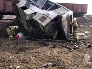 Ярославлда автобус ва поезднинг тўқнашиб кетиши оқибатида саккиз киши ҳаётдан кўз юмди