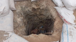 Навоийда тилла қумини қазиётган 4 киши қум босиб қолиш оқибатида ҳалок бўлди