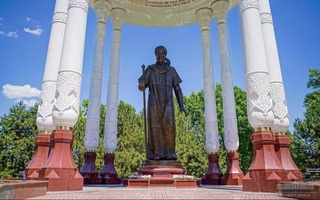 Поэт души народной