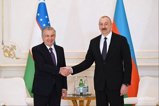 Uzbekistan and Azerbaijan leaders note the importance of building up practical cooperation