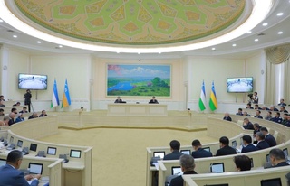 Қарақалпақстан Республикасы Жоқарғы Кеӊесиниӊ үшинши сессиясы ҳаққында мәлимлеме