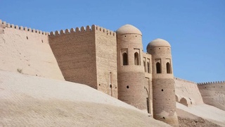 Маҷаллаи бритониёӣ Ичан Қалъаро ба 9 шаҳр-қалъаи беҳтарини саросари ҷаҳон дохил кард