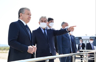 Shavkat Mirziyoyev arrives in Khorezm region