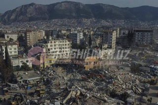 Туркия ҳукумати зилзиладан кейин 50,5 мингдан ортиқ бинони бузмоқчи