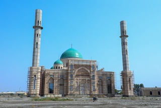 Қўқонда барпо этилаётган Ҳунармандчилик ва туризм марказида қурилиш ишлари якунланмоқда